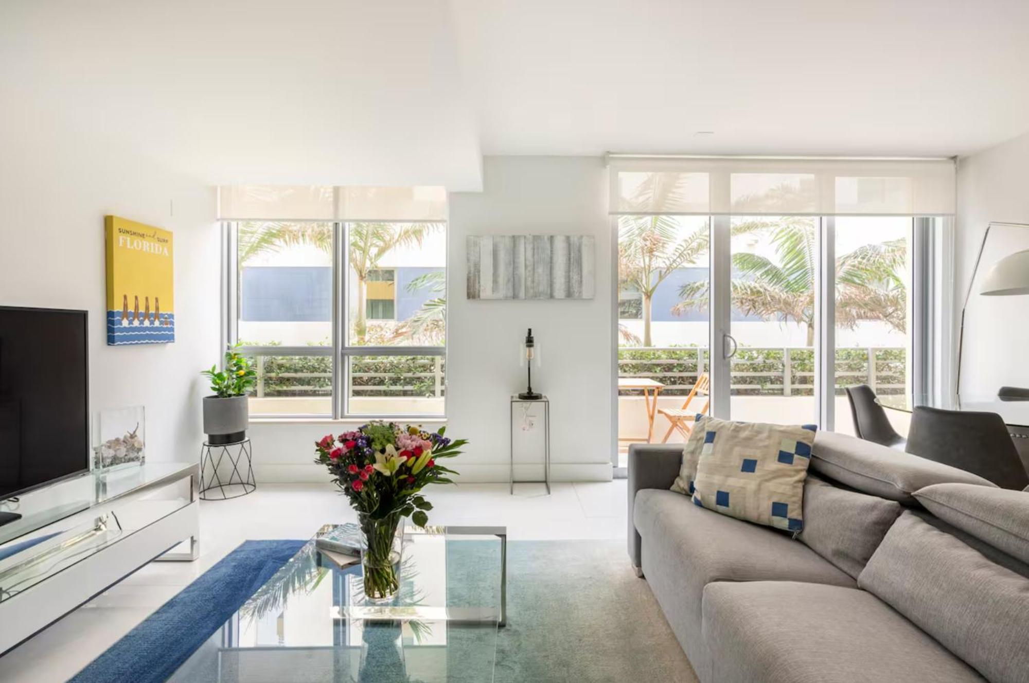 מיאמי ביץ' Beachfront Bentley Hotel One Bedroom Suite With Balcony And Beach Access מראה חיצוני תמונה