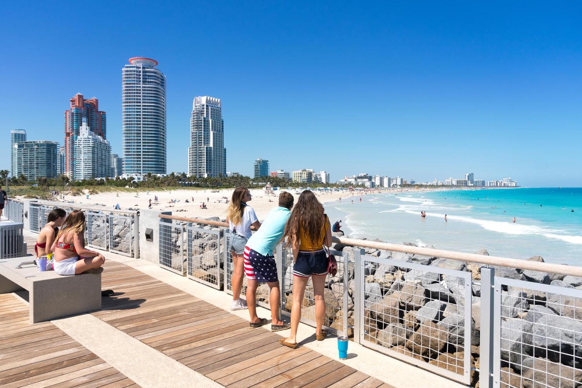 מיאמי ביץ' Beachfront Bentley Hotel One Bedroom Suite With Balcony And Beach Access מראה חיצוני תמונה
